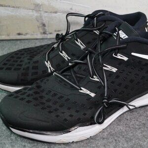 Nike Train Quick Men’s Sneakers Size 12 | Black White | 844406-017 | Pre-Owned